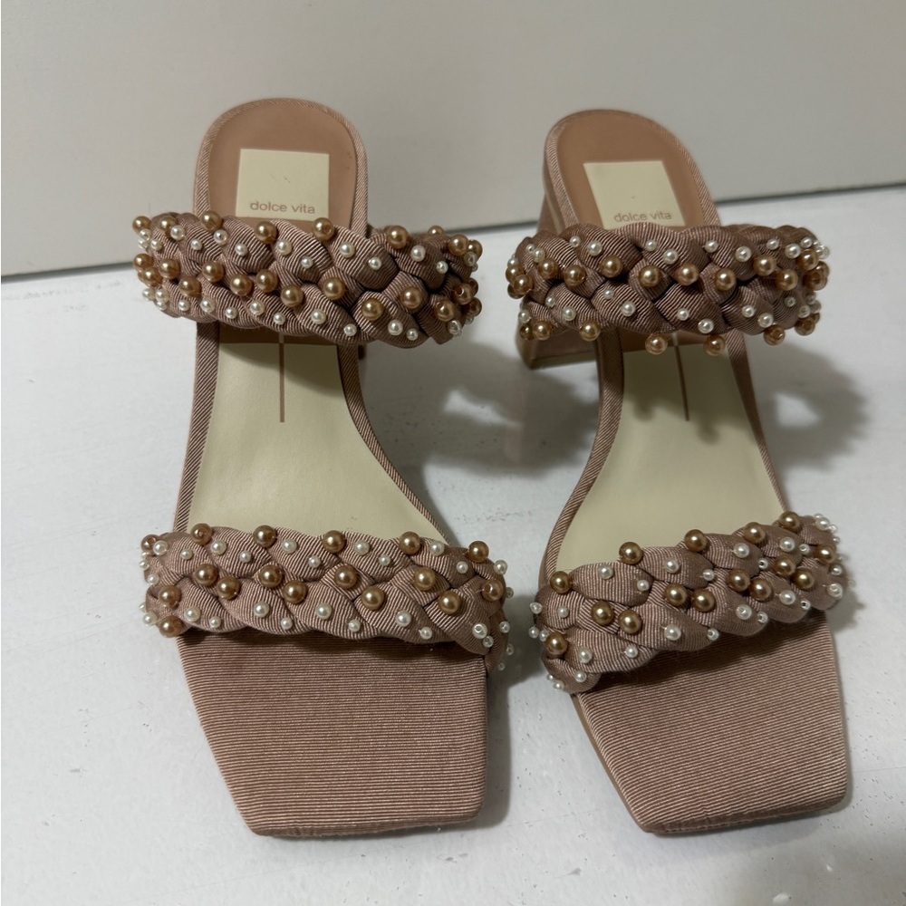 Dolce Vita Women's Tan Pearl Embellished Sandals